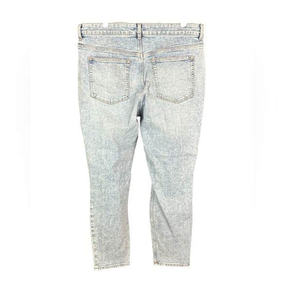 H&M Light Wash Skinny Jeans (Size 18) - Picture 2 of 2